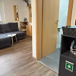 Homefeld - Elegante Und Moderne Zentral In Bei Fulda Mit Kueche, Kostenlosem Parkplatz Und Wlan * 汉菲尔德