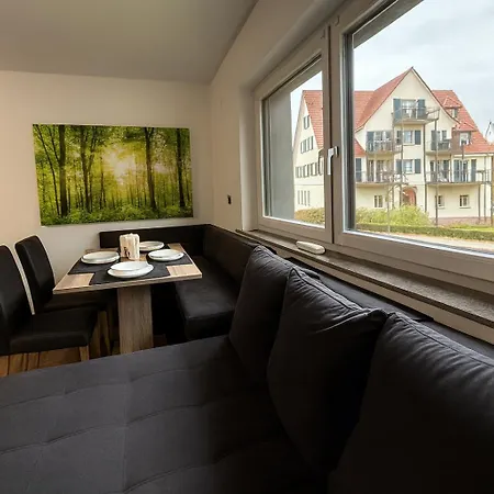 Homefeld - Elegante Und Moderne Zentral In Bei Fulda Mit Kueche, Kostenlosem Parkplatz Und Wlan 公寓