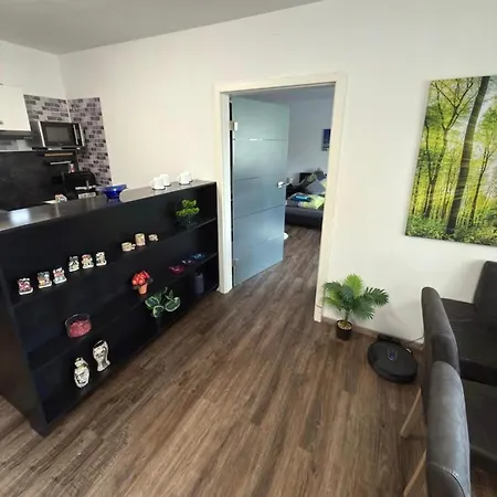 Homefeld - Elegante Und Moderne Zentral In Bei Fulda Mit Kueche, Kostenlosem Parkplatz Und Wlan Hünfeld